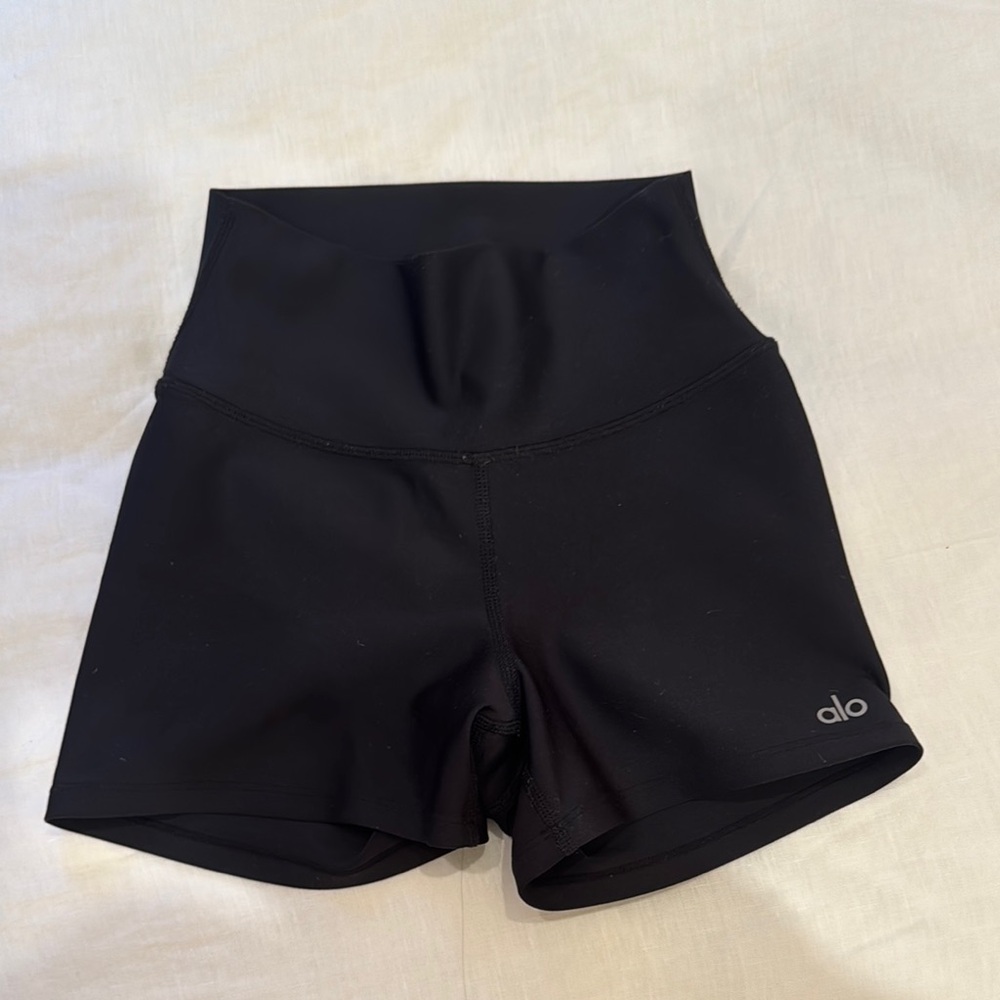ALO 3" High-Waist Airlift Short